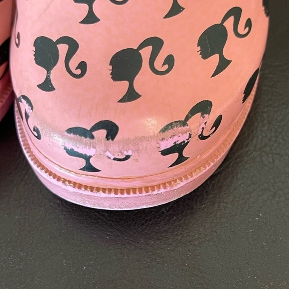 Barbie rain boots with Barbie heads in a size XS 7/8 - Picture 12 of 16